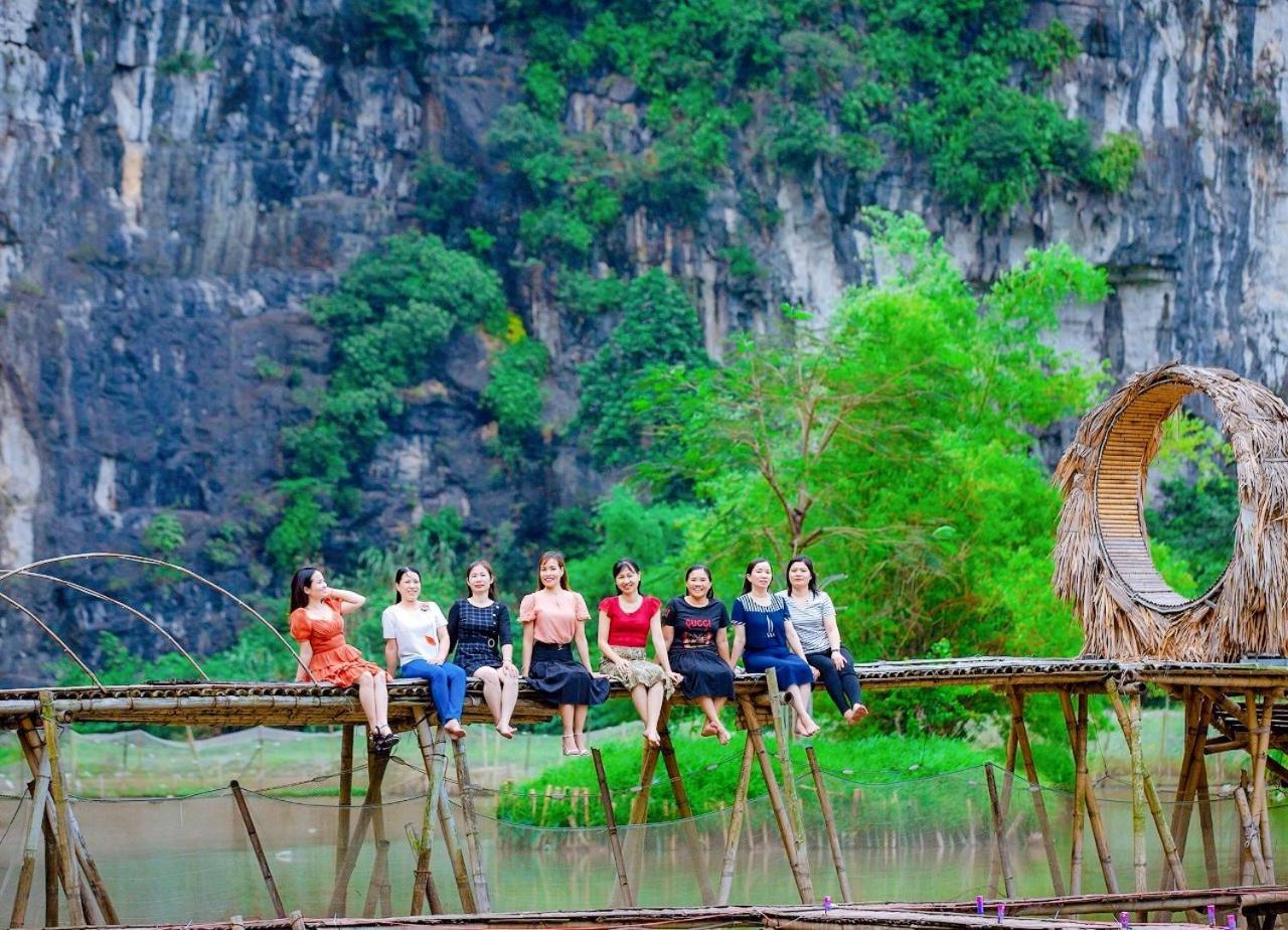 Quoc Khanh Bamboo Homestay Νιν Μπιν Εξωτερικό φωτογραφία