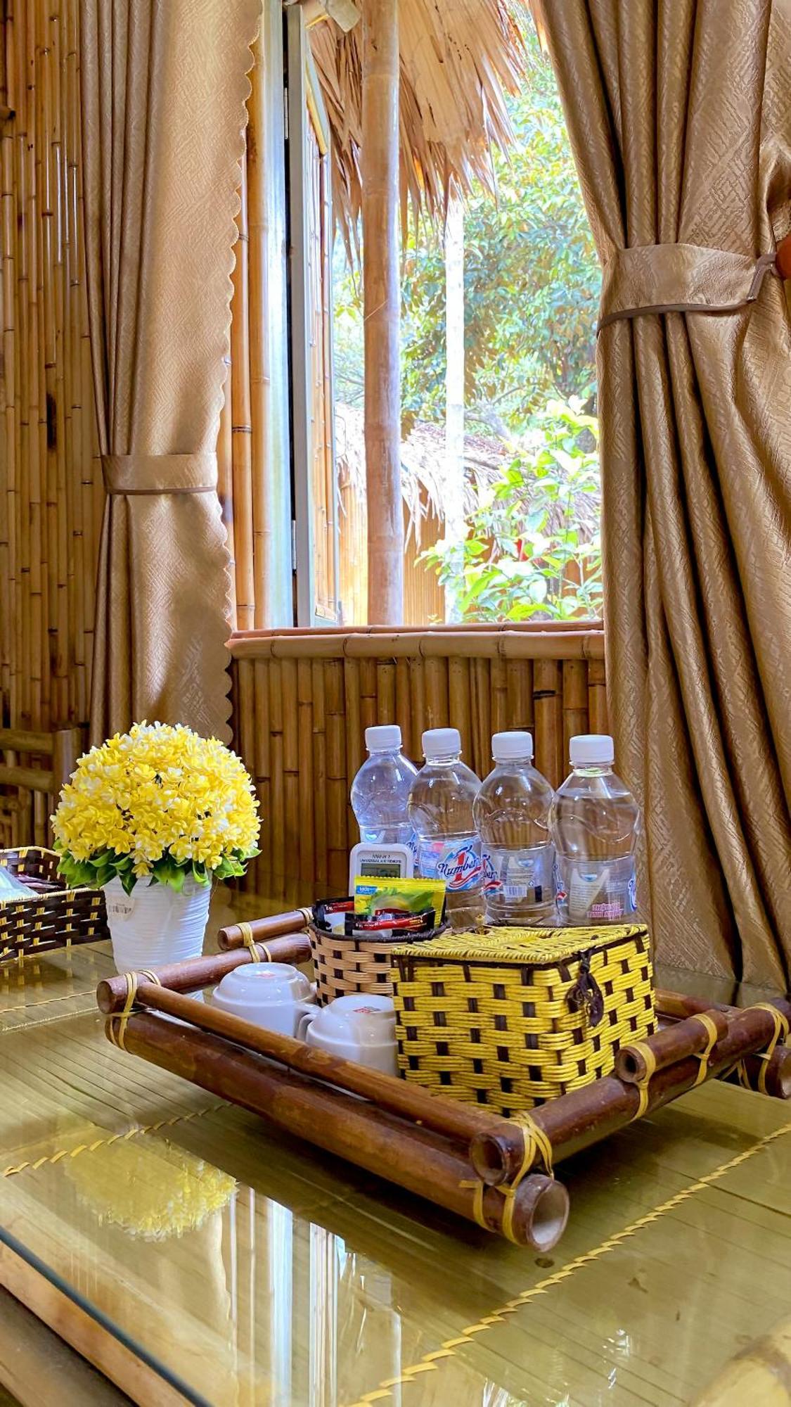 Quoc Khanh Bamboo Homestay Νιν Μπιν Εξωτερικό φωτογραφία